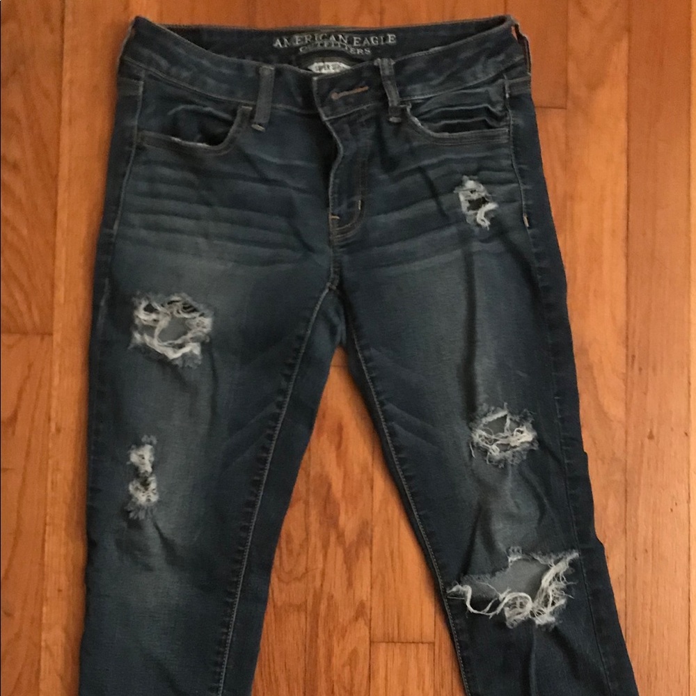 2 American eagle ripped jeans